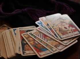 Tarot und Kartenlegen